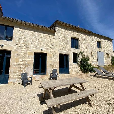 Château des Loups - Les Cèdres Bleus Echire Extérieur photo