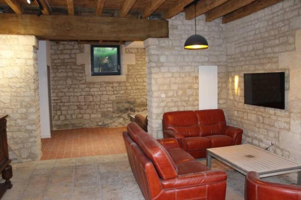 Château des Loups - Les Cèdres Bleus Echire Extérieur photo